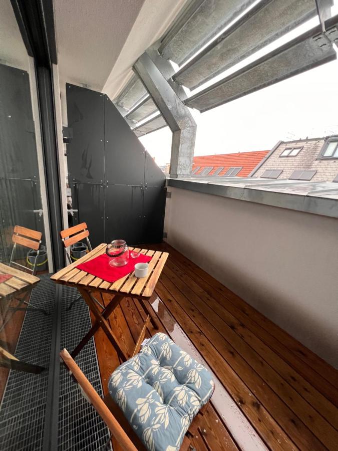 Tina'S Apartment Виена Екстериор снимка