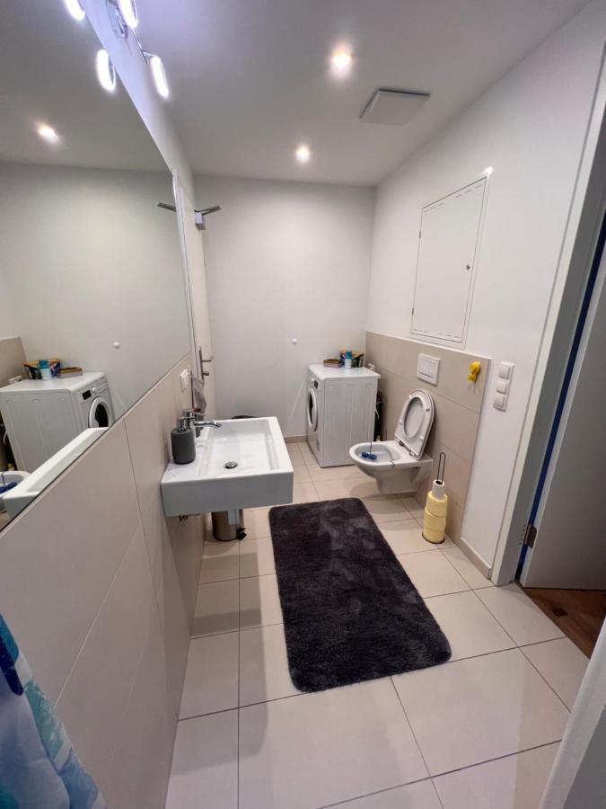 Tina'S Apartment Виена Екстериор снимка