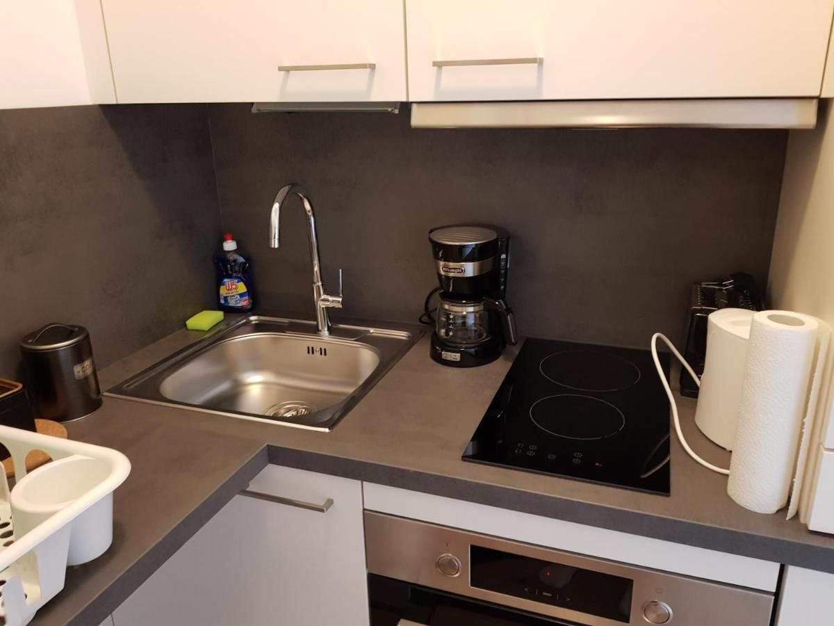 Tina'S Apartment Виена Екстериор снимка